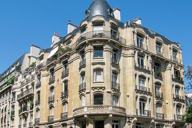 Paris Conversational French Language Class at Famed Café de Flore - Saint-Germain-des-Prés stroll: using French while you see Paris