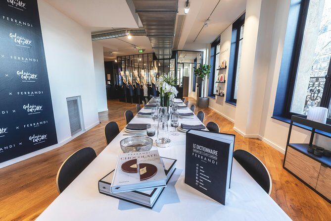 Paris Cooking Class with Ferrandi chef at Galeries Lafayette - Wine with lunch: what’s included and how it changes the vibe