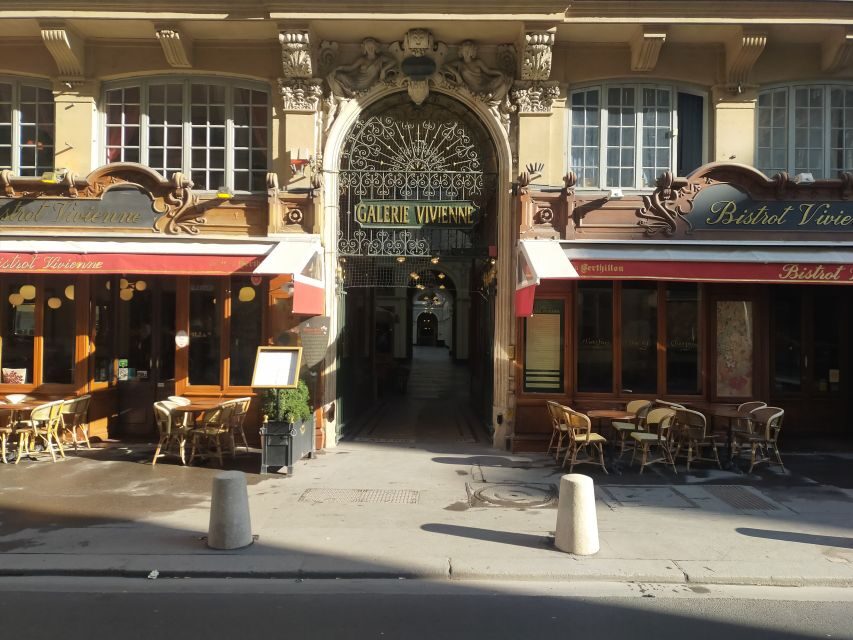 Paris: Covered Passages Walking Tour - Meeting at Notre-Dame des Victoires and What I’d Wear