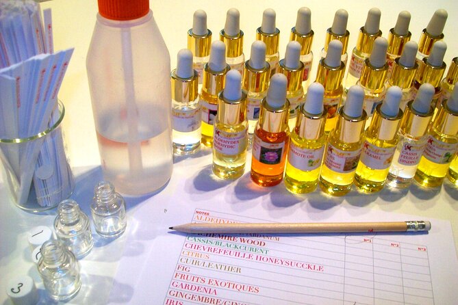 Paris Create your Own Perfume Workshop with a Perfumer - Mixing time: how you create three perfumes from scratch