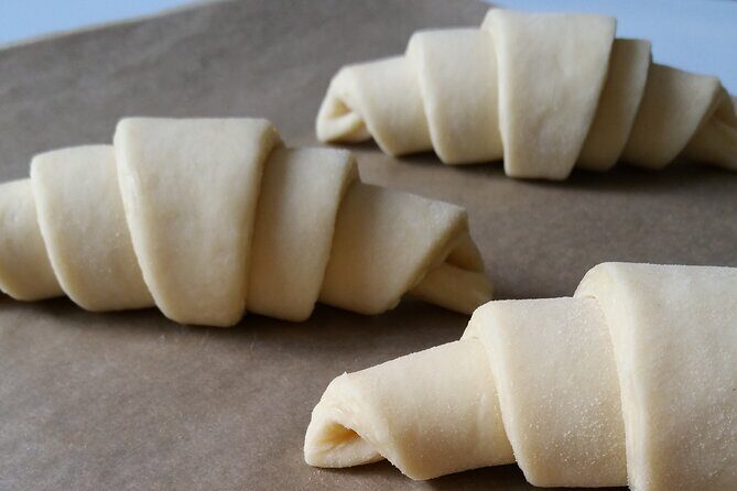 Paris Croissant and Breakfast Pastry Class with a French Chef - Small-group setup at Patisserie a la Carte (and what it means for you)