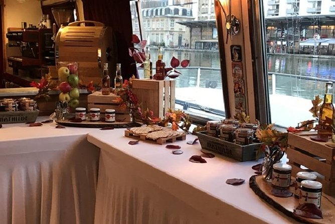Paris: Cruise on The Canal Saint Martin and The Seine River - Start at Quai de Valmy: Canal Saint-Martin, Iron Bridges, and Café Life