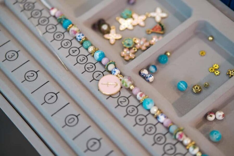 Paris: Custom Souvenir Bracelet Workshop - FAQ