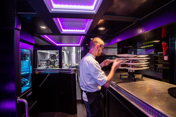 Paris Dinner Bus Toque with Wine Tastings from Champs-Elysees - Key things that make Bus Toqué stand out