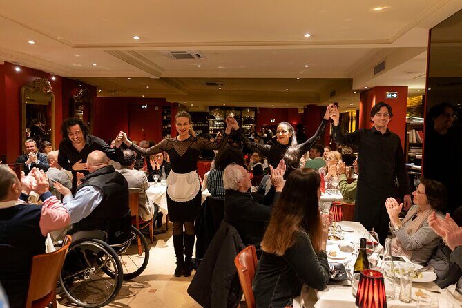 Paris Dinner Show Opera Bel Canto - The opera component: arias, repertoire, and the up-close feeling