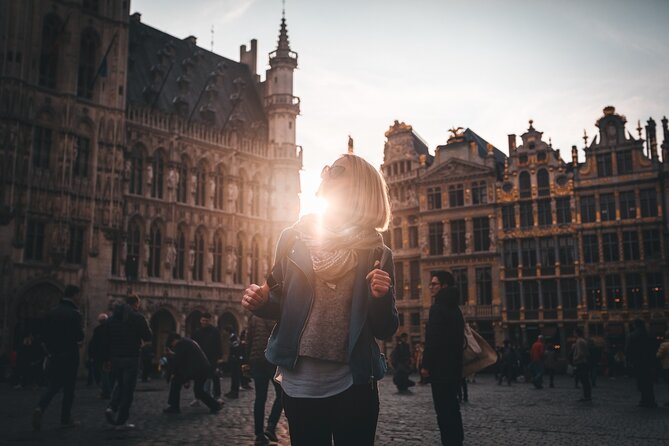 Paris: Discover Brussels and Bruges & Optional Chocolate Tasting - Brussels Highlights: UNESCO Square, Tintin Murals, and Mont des Arts