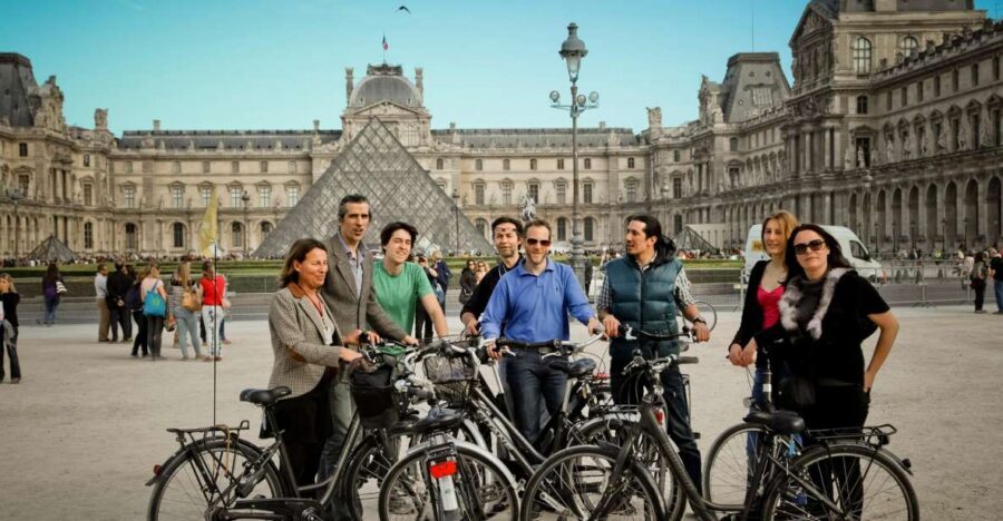 Paris: E-bike tour - Monumental and Hidden Paris - The Marais: old monuments plus a playful twist