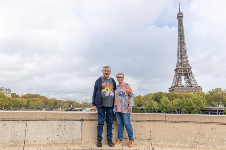 Paris: Eiffel Area Private Photoshoot - What’s not included (so expectations stay realistic)