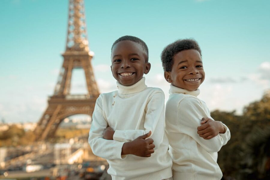 Paris: Eiffel Tower & Louvre Private Photoshoot - Should you book this Eiffel Tower & Louvre private photoshoot?