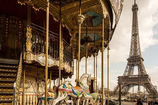 Paris: Eiffel Tower Summit Access - Small Group Size: Less Chaos, More Control