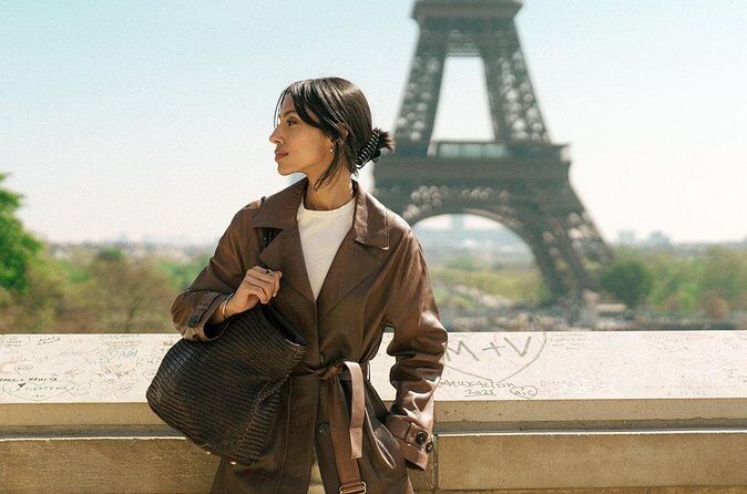 Paris: Eiffel Tower Vintage Photoshoot - Your photo delivery: 48-hour results you can actually use