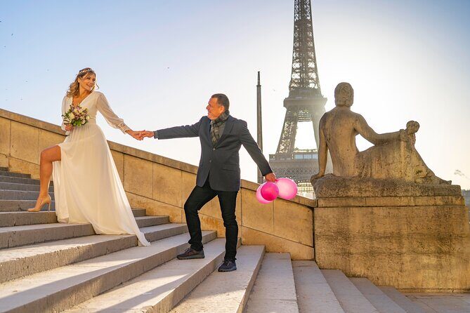 Paris Eiffel Tower Vows Renewal Ceremony - Photoshoot and Video - From Carrousel de la Tour Eiffel to Trocadéro: how the timing works
