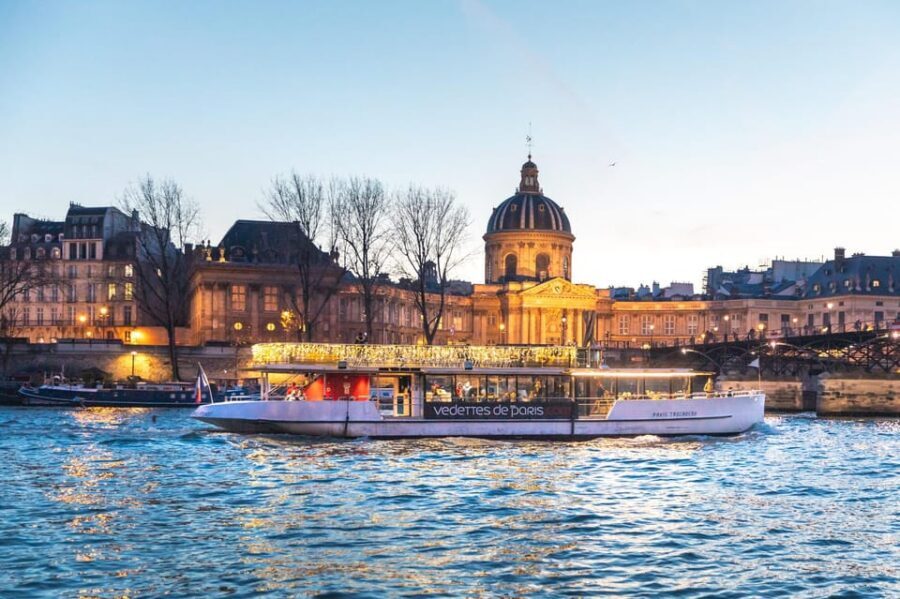 Paris: Evening River Cruise with Music - Practical tips to make your night smoother