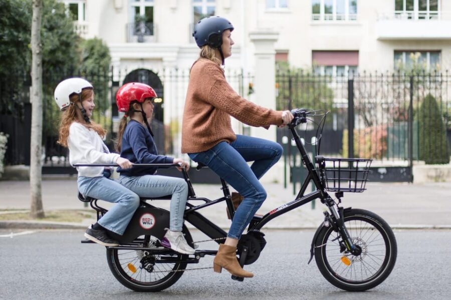 PARIS: Family e-bike longtail renting - Paris family days get better with a longtail e-bike