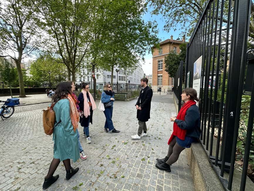 Paris: French Revolution Tour Relive the 14th July 1789 - Passage de Lhomme: the kind of stop you remember because it surprises you