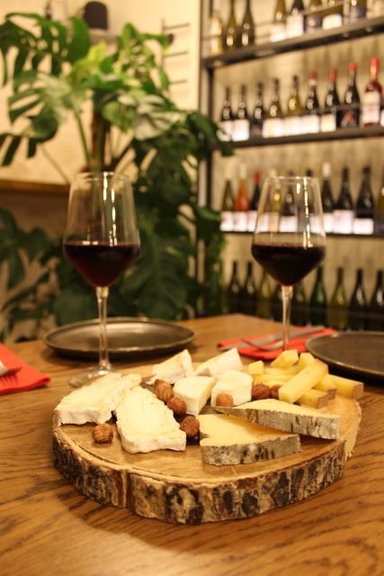 Paris: French Wine and Cheese Guided Tasting - The 2-hour structure that actually teaches you how to taste wine