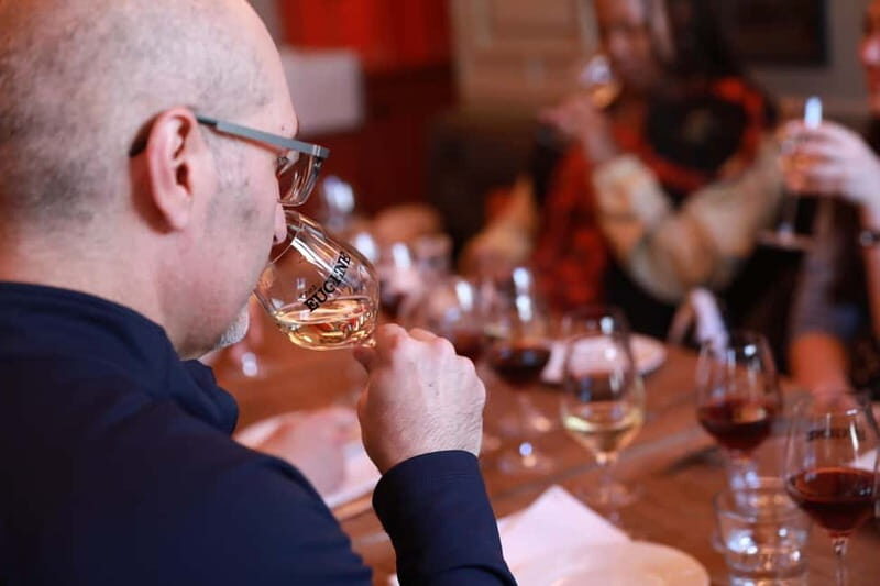 Paris: French Wine Tasting and Pairing in Montmartre - Where you meet in Montmartre (and why that matters)