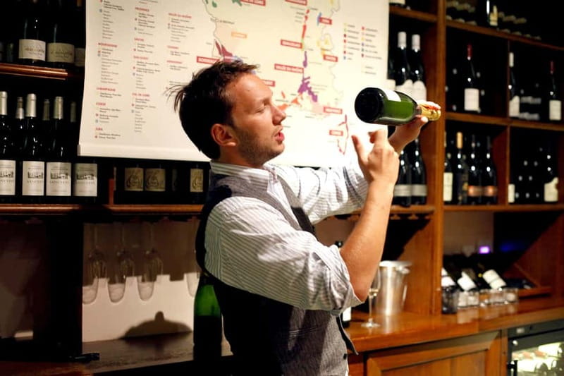 Paris: French Wine Tasting Class with Sommelier - Food Pairing Tips Start Right at the Table