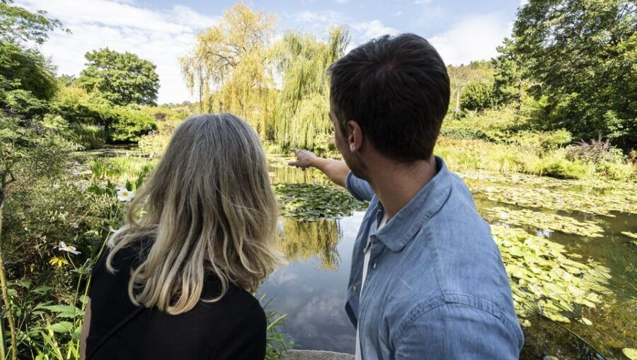 Paris: Giverny & Versailles Small Group or Private Tour - Comfort Checklist: Shoes, Bags, and a Long Day That Adds Up
