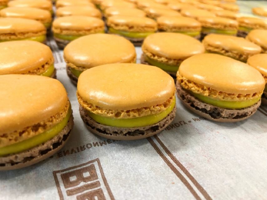 Paris: Gourmet Food Tour & Louvre Museums Guided Tour - A 7-hour Paris combo: bakery bites to Mona Lisa