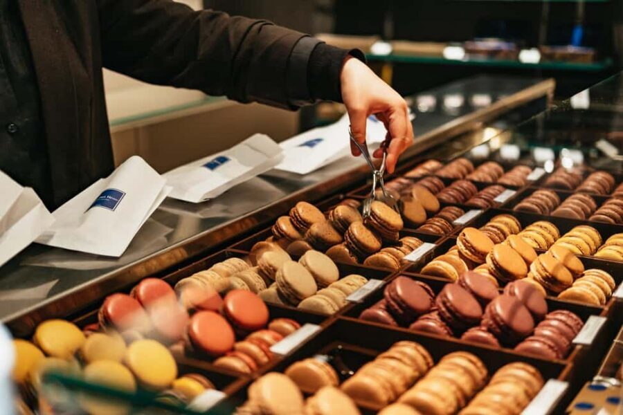 Paris: Gourmet Food Tour with Over 10 Tastings and Wine - Pacing and practicality: walking comfortably through 2.5 hours of food