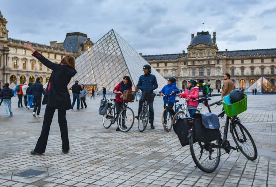 Paris: Guided bike tour - Greatest monuments of the capital - Key highlights to know before you pedal