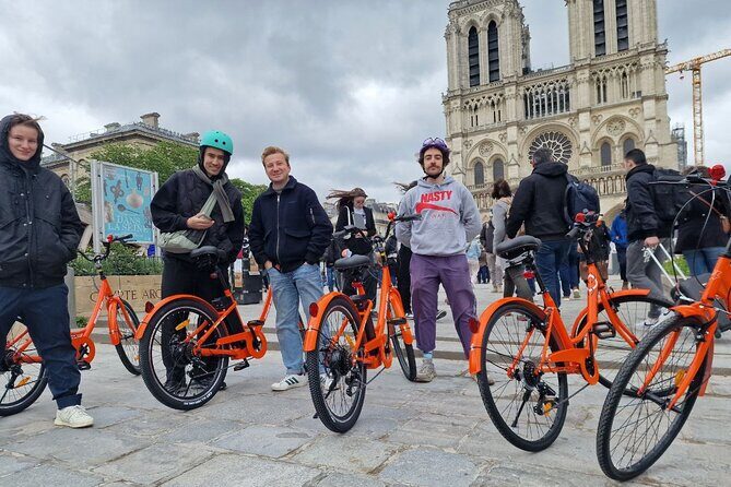Paris: Guided City Sightseeing Tour by Bike/E-Bike - Notre-Dame area and Pont Alexandre III: resilience plus iconic river views