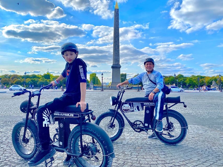 Paris: Guided City Tour by Electric Bike - Pont Neuf and Pont des Arts: the Seine moments that feel like postcard reality