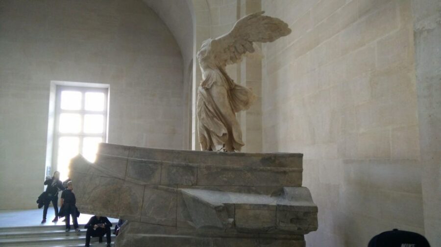 Paris: Guided Louvre Museum Tour with Optional Entry Ticket - Skip-the-line entry that actually saves your vacation time