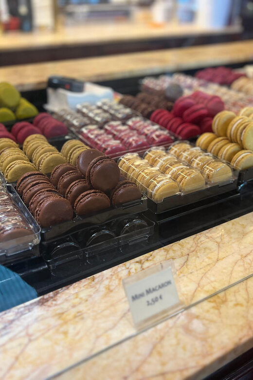 Paris: Guided Montmartre Walking Tour with Food & Wine - Should you book this Montmartre food and wine walk?