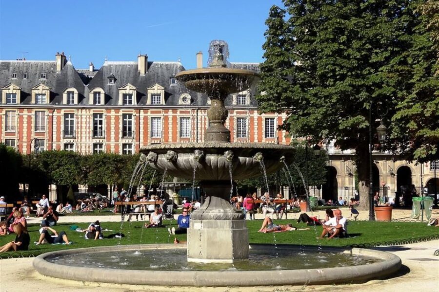Paris: Guided tour of Marais in German - Price and value: is $94 per person fair for a 2-hour private tour?