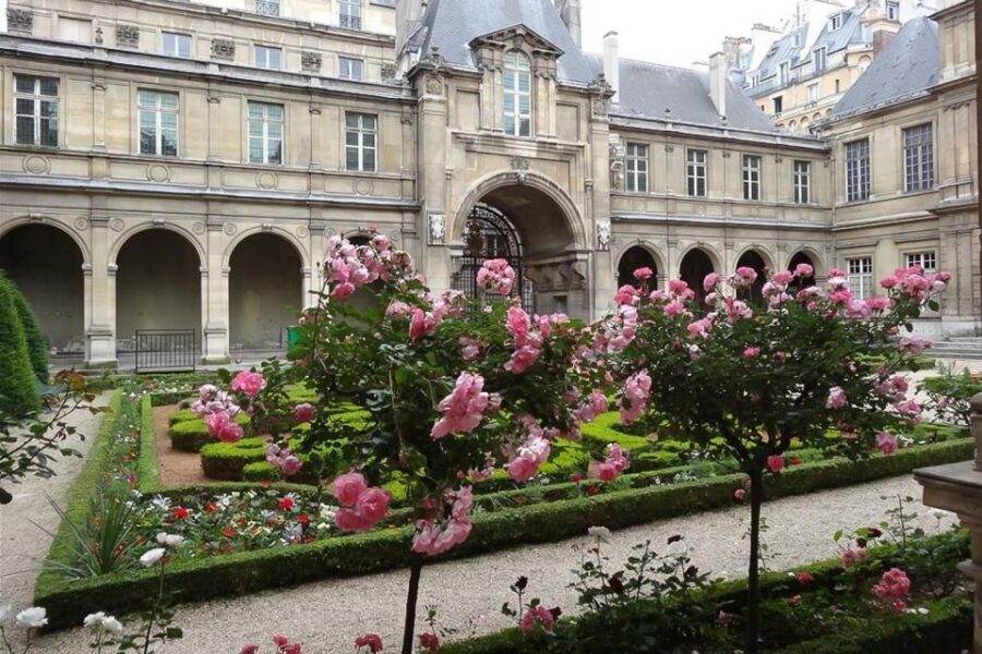Paris: Guided tour of Marais in German - Musée Carnavalet: the stop that helps you make sense of what you saw