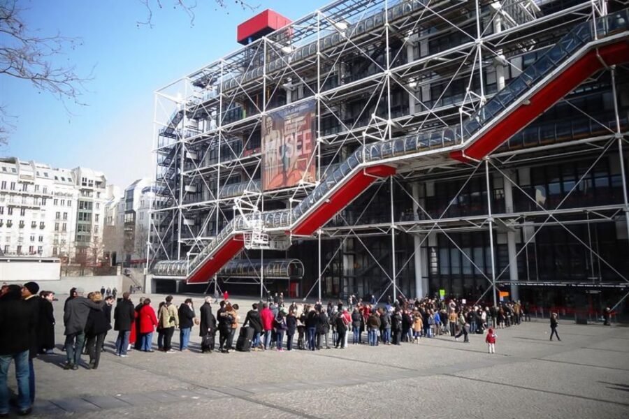 Paris: Guided tour of Marais in German - The 16th–17th century palaces: how to spot what made the Marais last