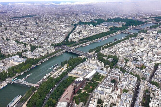 Paris Half Day Tour & Cruise, Private Guide & Louvre Entrance - Timing and communication: the one thing that can make or break it