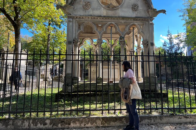 Paris: Haunted Père Lachaise Cemetery Guided Tour - Who This Tour Suits Best (and Who Might Want to Skip)