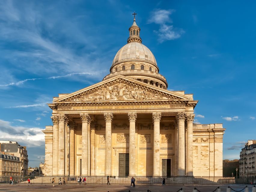 Paris Highlights Full Day Tour - The 24-hour bus ride to Notre Dame: comfortable transit plus narration