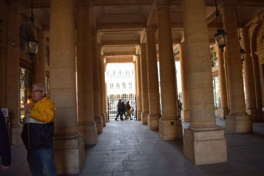 Paris : Highlights of Parisians' Paris guided tour - Price and value: where your $66 goes