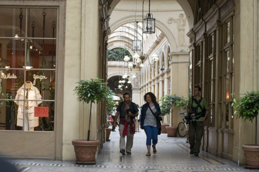 Paris : Highlights of Parisians' Paris guided tour - Palais-Royal: where luxury feels architectural, not loud