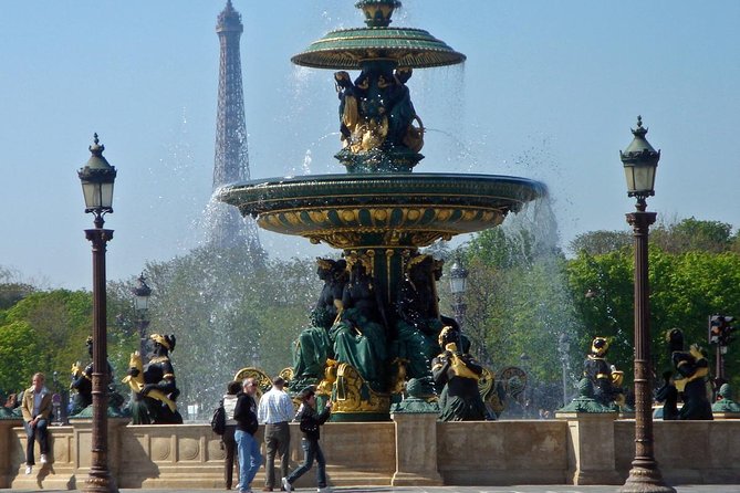 Paris Highlights Private Tour - All Paris in one day ! - Carrousel du Louvre and the royal-courtyard story