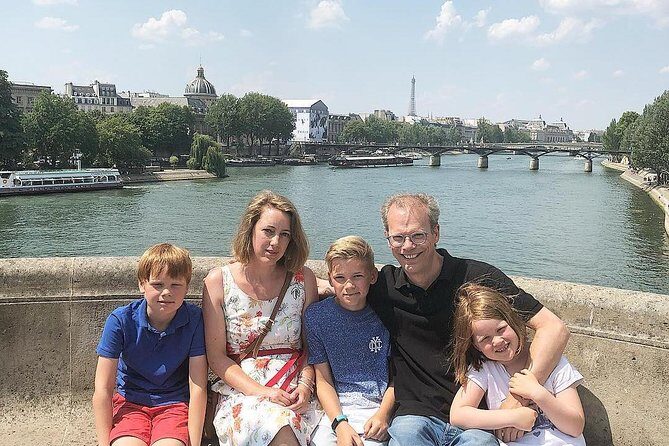 Paris Highlights Tour: The Best of the City Heart in 3 Hours - Royal Palace near the Seine: Las Vegas in Paris, coffee breaks, and Napoleon III’s secret