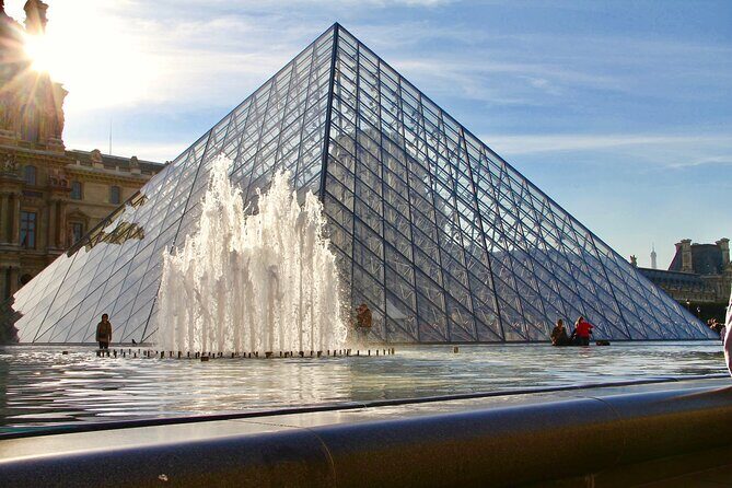 Paris - Historic City Center Walking Tour - Place Dauphine and Henri IV: a calmer pocket with big river views