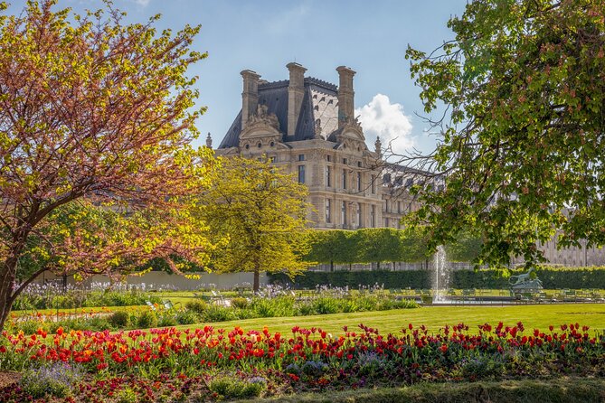 Paris History Walk: Medieval Marais, Notre Dame Islands & Stories - Sainte-Chapelle and the Conciergerie: royal worship and revolutionary shadow