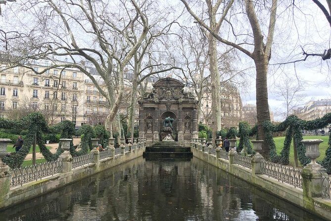 Paris Ile-de-la-Cité Walking Tour: Max 6 People Group or Private - Key highlights you’ll feel right away