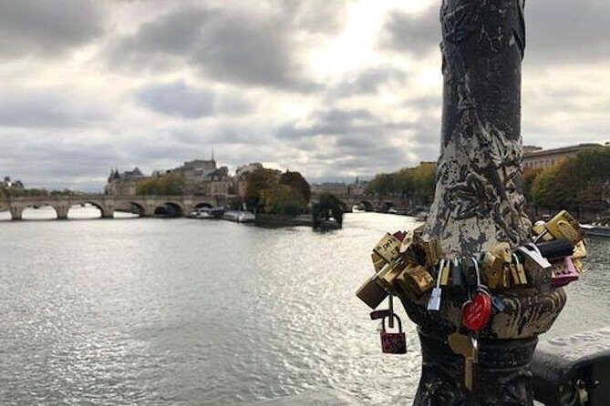 Paris Ile-de-la-Cité Walking Tour: Max 6 People Group or Private - Conciergerie: the French Revolution story you can feel in the streets