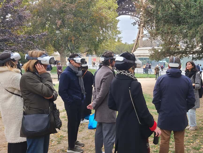 Paris : Immersive Eiffel Tower tour with virtual reality - Discovering the secrets of the Iron Lady: what you should expect to learn