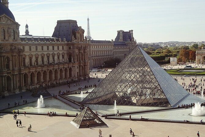 Paris in a Day VIP and Private Tour with Pick-Up and Drop-Off - Île de la Cité and Notre-Dame: A Lunch-Break Window Plus the Crypt You’ll Actually Want