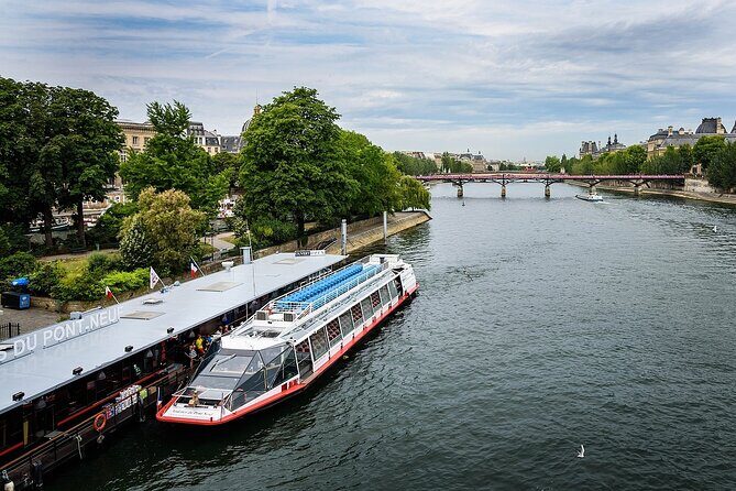 Paris in a Day VIP and Private Tour with Pick-Up and Drop-Off - The VIP Part: Pickup, Private Ride, and a Day That Feels Organized
