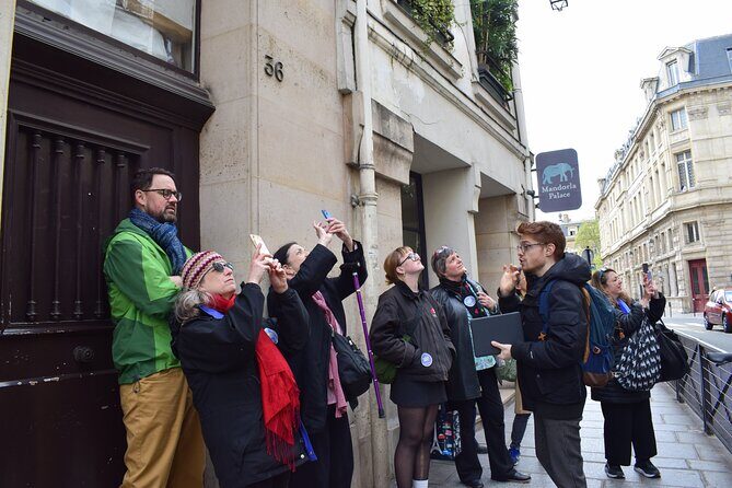 Paris Jewish Heritage: Le Marais & Montmartre Guided Walking Tour - Montmartre: Jewish artists, cafés, and the shadow of rising antisemitism