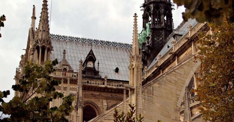 Paris Jewish History 2-Hour Private Guided Walking Tour - Shakespeare and Company: why this private start matters