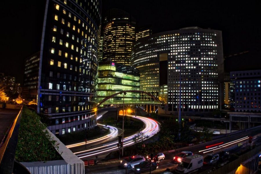 Paris: La Défense Private Guided Tour - Price and value: what $217 per person buys you in 2 hours